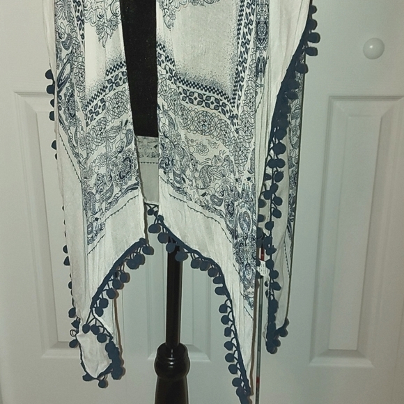 Blue and White Kimono/Beach coverup - Picture 2 of 5